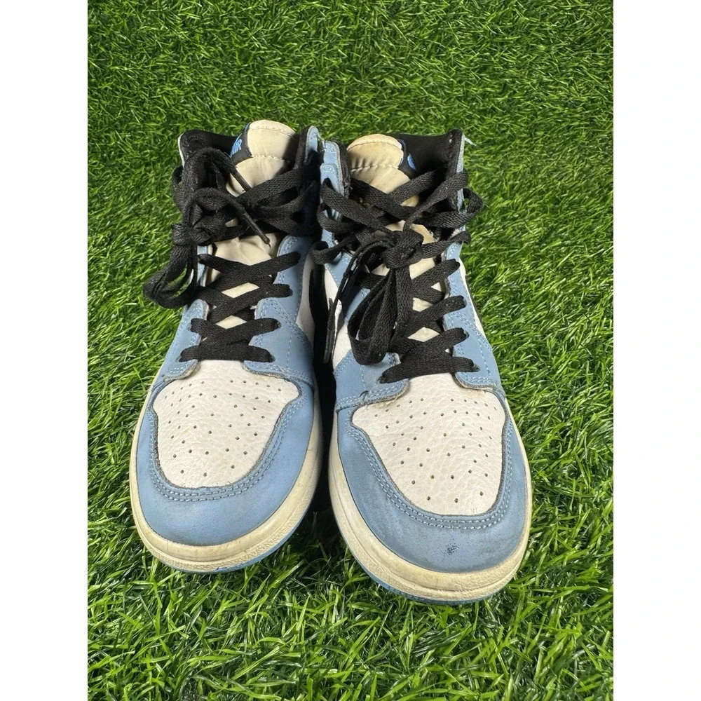 Jordan 1 University Blue Size 6y